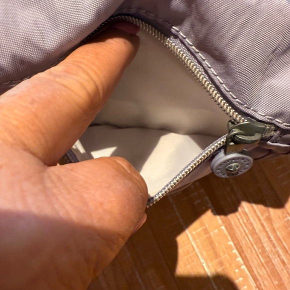 Kipling Crossbody bag. Lavender. Glitter in emblem. - Picture 8 of 11